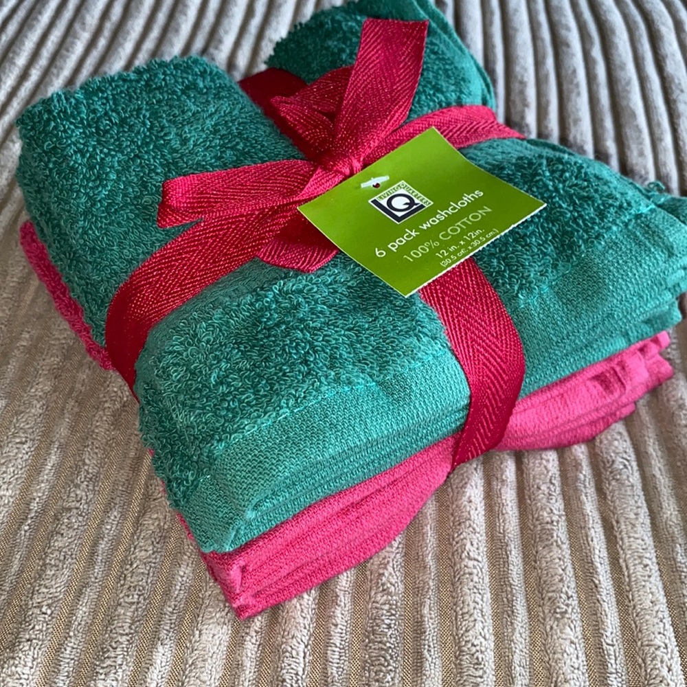 🆕Living Quarters 100% cotton washcloths 6-pack NWT red/green